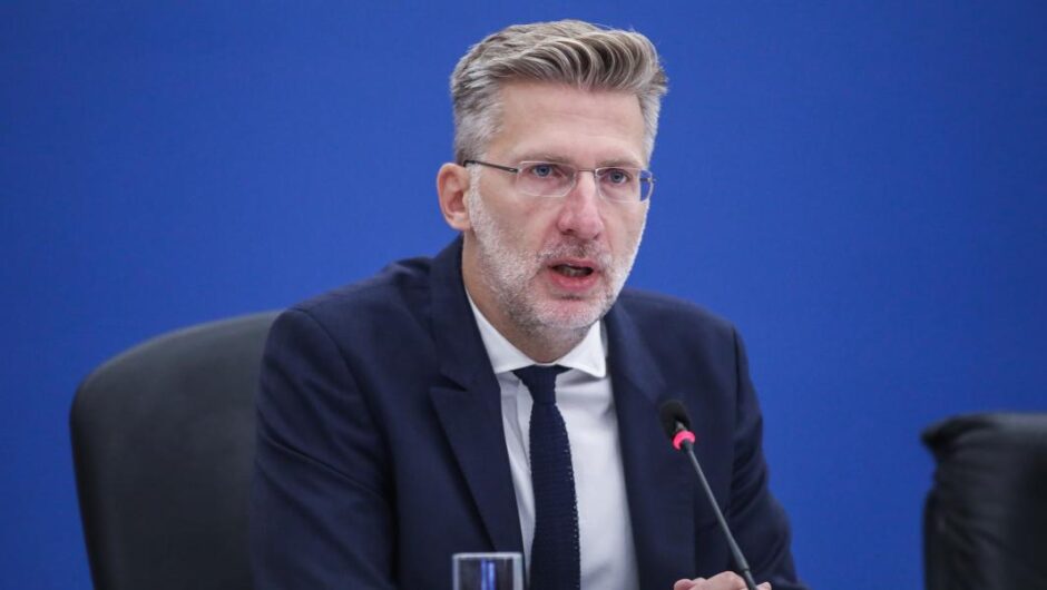 Εκλογές 2023 / Το πρόγραμμα του ΣΥΡΙΖΑ – ΠΣ αποδομεί τα fake news της ΝΔ