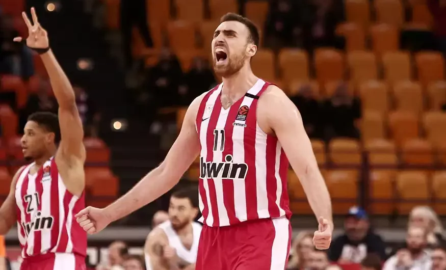 Κλείδωσε η επιστροφή Μιλουτίνοφ στον Ολυμπιακό – Συμφωνία για δύο χρόνια