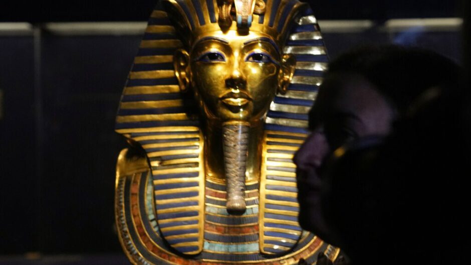 Αίγυπτος: Αποκαλύφθηκε μετά από 3.300 χρόνια το πρόσωπο του φαραώ Τουταγχαμών