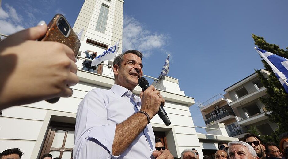 Θεομπαίχτες κάνουν τους ευσεβείς