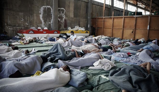 Μη μιλάς, μη ρωτάς υπονομεύεις τη χώρα…