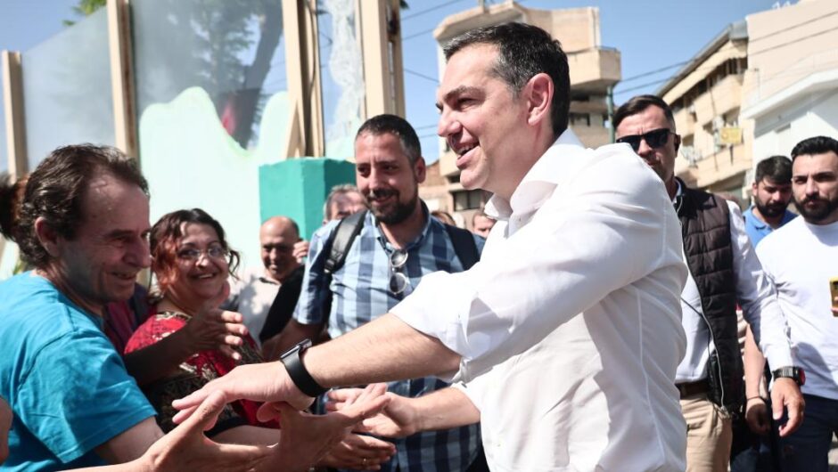 Εκλογές 2023 / Η ατάκα του Τσίπρα πριν ψηφίσει και η ζεστή υποδοχή (βίντεο)
