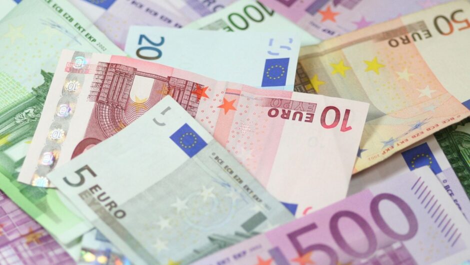 Στον ανήφορο το δημόσιο χρέος