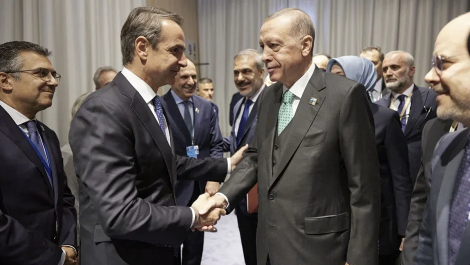 Οι ευρωεκλογές κρίνουν την κυβέρνηση, αλλά πρωτίστως την αντιπολίτευση – Τα σενάρια για διπλές κάλπες