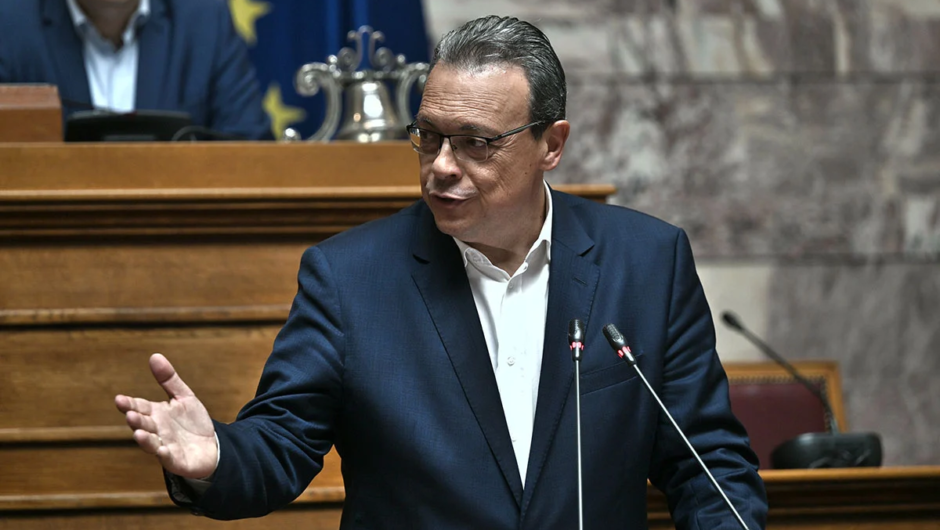 ΣΥΡΙΖΑ: Νέος πρόεδρος της ΚΟ ο Φάμελλος – Εγκρίθηκε ομόφωνα η πρόταση της ΠΓ – Χειροκροτήματα για τον Αλέξη Τσίπρα