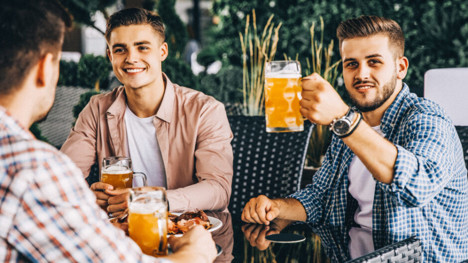 Τι προκαλεί την μπυροκοιλιά; Ευθύνεται μόνο η μπύρα;