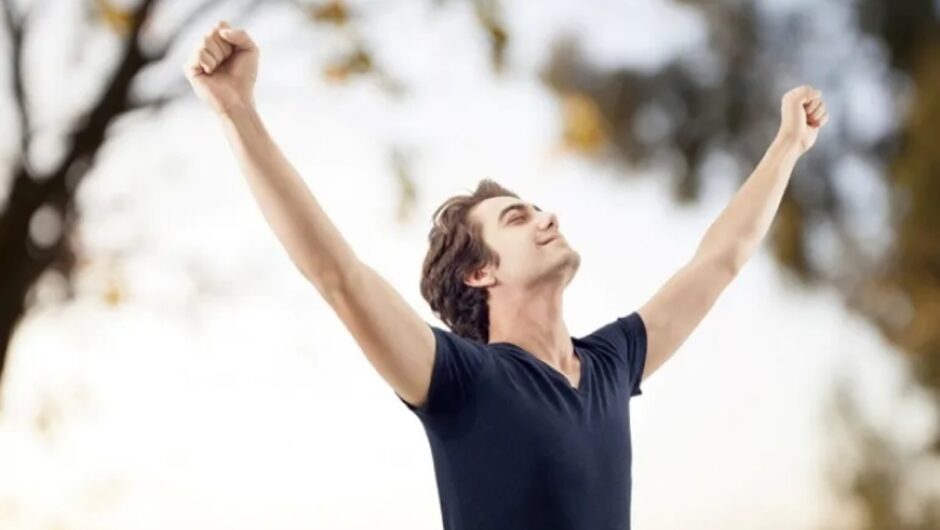 10 φράσεις που πρέπει να λέμε στον εαυτό μας κάθε μέρα