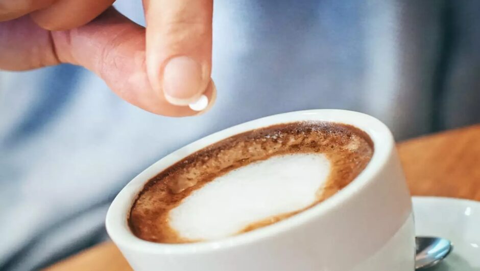 Ασπαρτάμη: Ο ΕΦΕΤ εξηγεί γιατί ο ΠΟΥ την θεωρεί καρκινογόνα ουσία