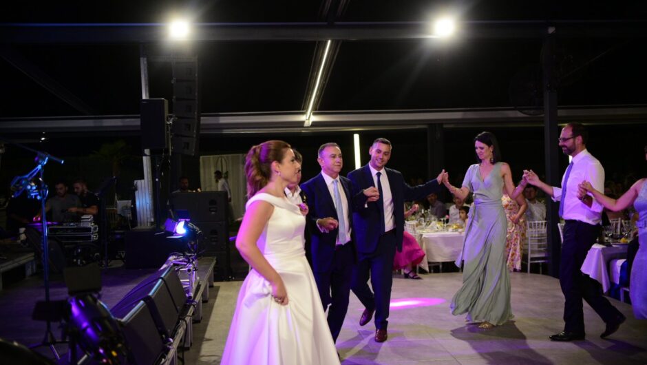 Δεύτερο γαμήλιο πάρτι για την κόρη του Χρήστου Κέλλα αυτή τη φορά επί λαρισινού εδάφους – Τρικούβερτο γλέντι και εκλεκτοί προσκεκλημένοι (φωτο – βίντεο)