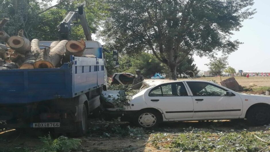 Καβάλα: Μεγάλες ζημιές σε καταστήματα και αυτοκίνητα από το ξαφνικό μπουρίνι – Ξεριζώθηκαν δέντρα