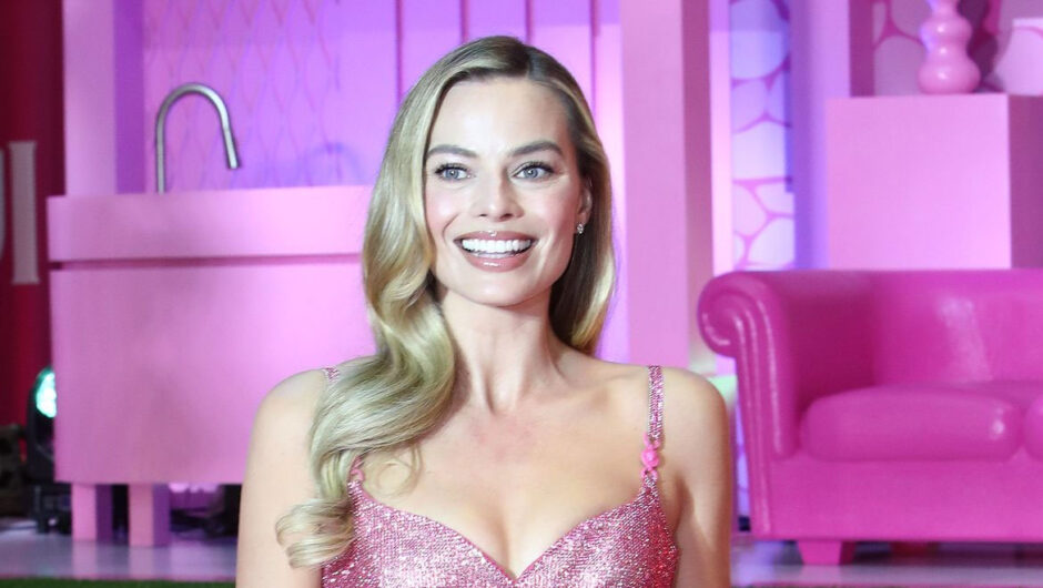 Margot Robbie: Μιλάει με κωφό θαυμαστή της στη νοηματική γλώσσα και γίνεται viral