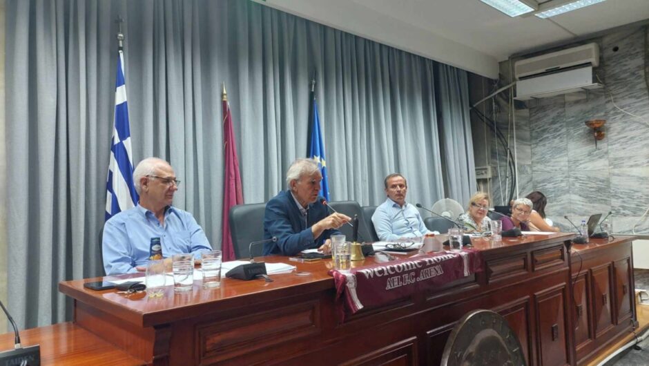 «Βυσσινi» πάθη στο Δημοτικό Συμβούλιο Λάρισας