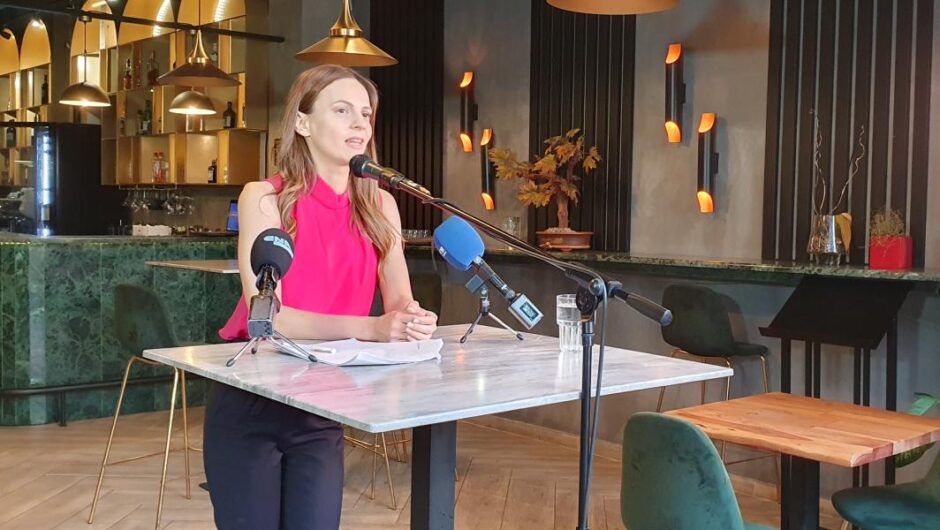 Έφη Αχτσιόγλου / «Θέλω ένα έργο που να απαντά στις αγωνίες των ανθρώπων και θα δίνει προοπτική»