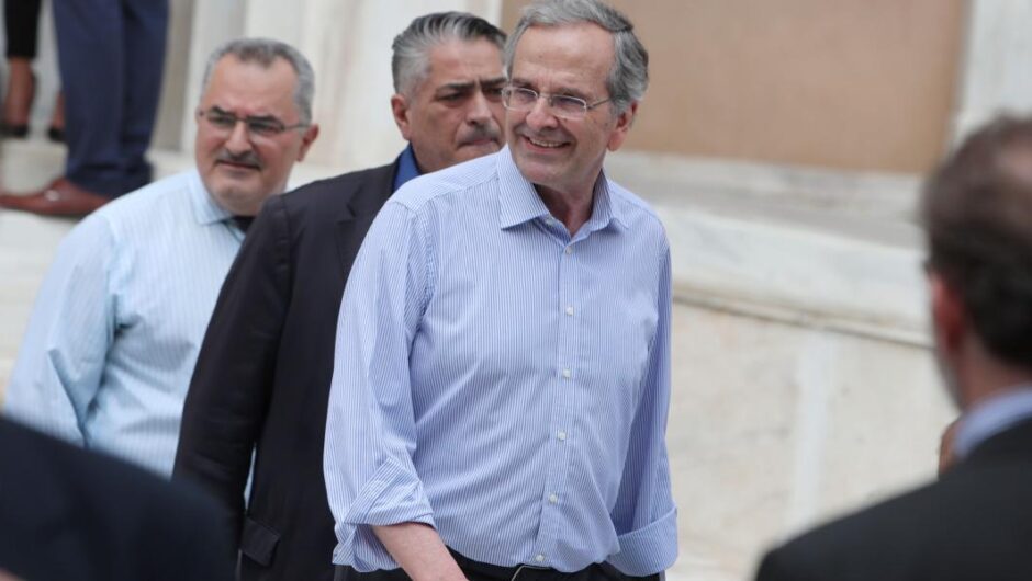 ΝΔ / Όλα τα βλέμματα σε Σαμαρά μετά τις «υποχωρήσεις» Μητσοτάκη στα ελληνοτουρκικά