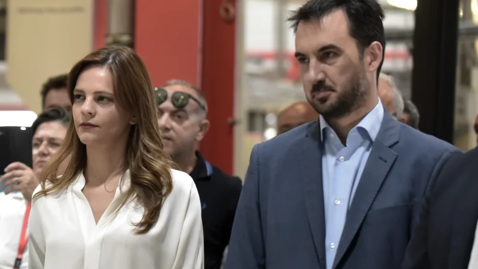 Μαζί Έφη και Χαρίτσης: Το σκέφτεται σοβαρά ο Παππάς -Τι θα κάνει η «Ομπρέλα»