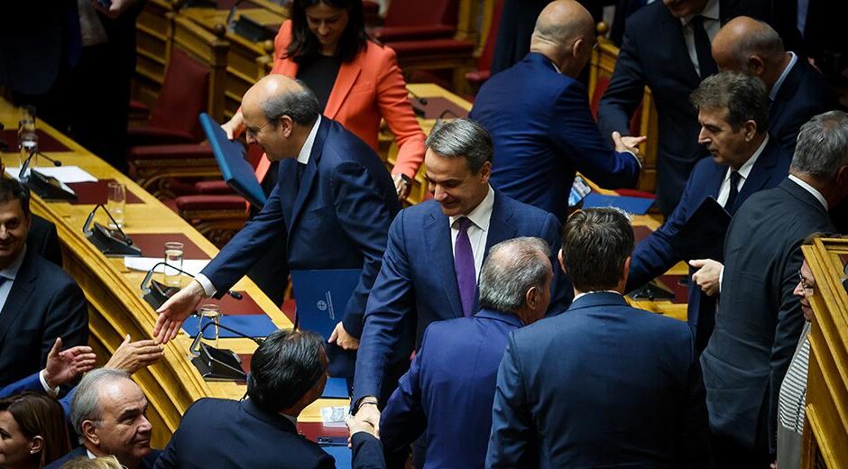 Οταν η αλήθεια βλάπτει, τη θάβουμε