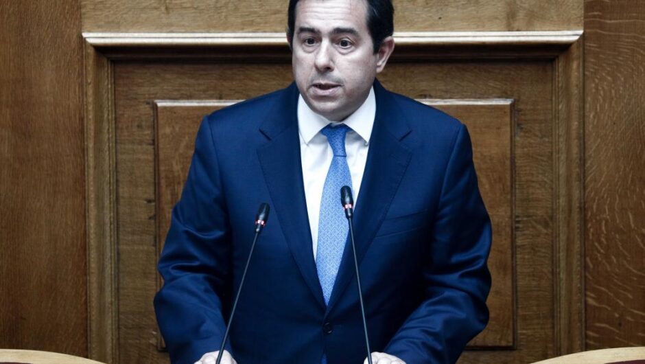 Νότης Μηταράκης / Και επίσημα κωλοτούμπα – «Δεν καταργείται η πανεπιστημιακή αστυνομία»