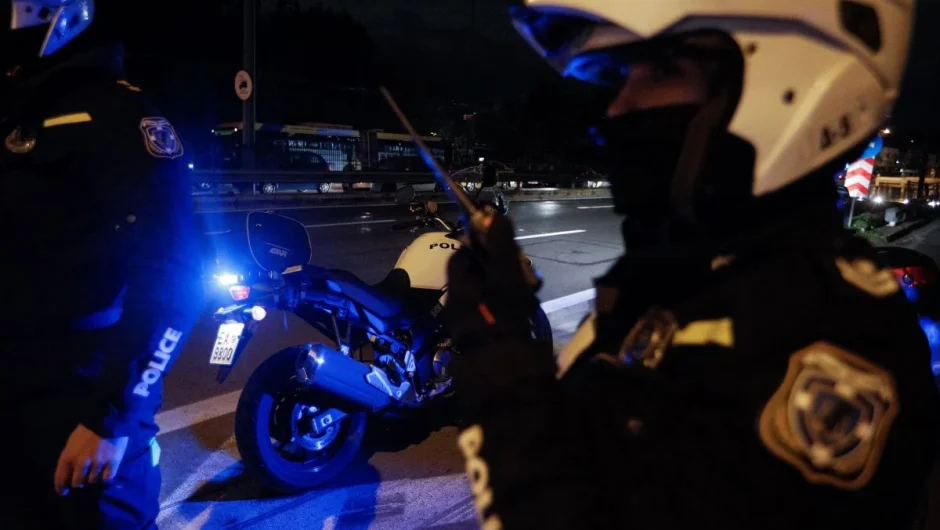 Ζάκυνθος: Οι διάλογοι που «καίνε» τον αξιωματικό της ΕΛΑΣ – «Ταρίφα» 4.000 ευρώ από κάθε μαγαζί