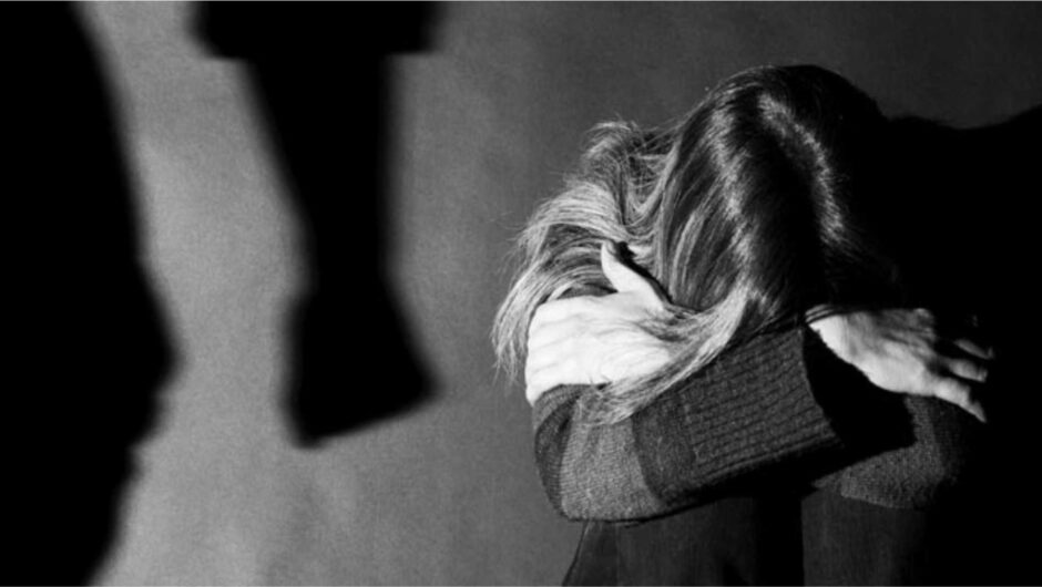 Λάρισα: «Τη χτυπούσε δύο ώρες, όλο το σπίτι είχε αίματα» λέει ο αδερφός της αστυνομικού