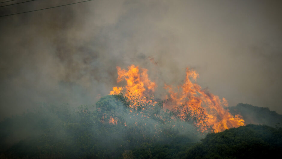 Πολύ υψηλός κίνδυνος πυρκαγιάς την Κυριακή σε 15 περιοχές