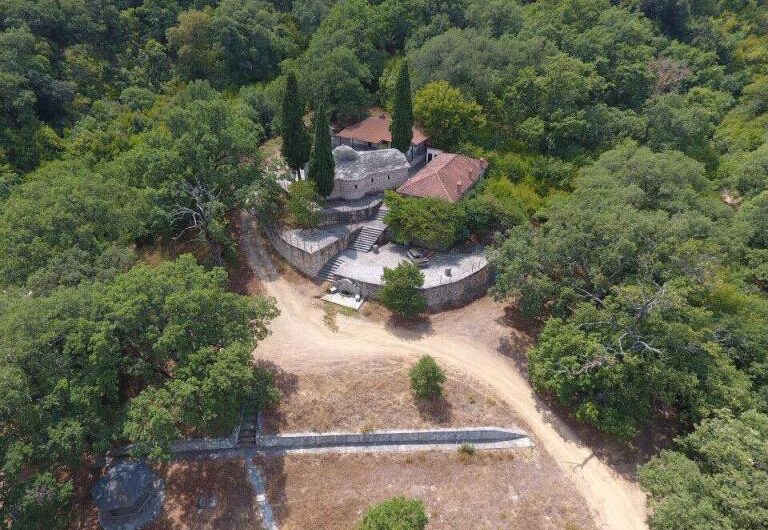 Άνθρακες ο θησαυρός… για επιτήδειους λαθρανασκαφείς στη Ραψάνη Λάρισας