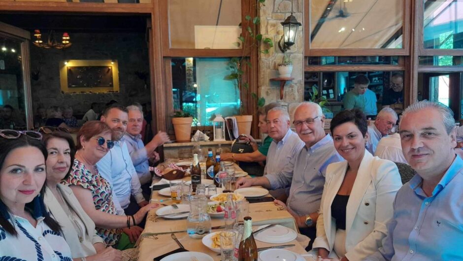 Μία ομήγυρη γεμάτη ειδήσεις…