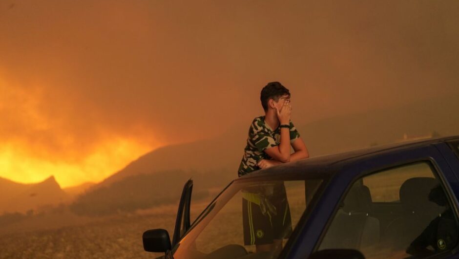 Υπουργείο Υγείας: Οδηγίες για την αποφυγή εισπνοής καπνού και στάχτης από πυρκαγιά