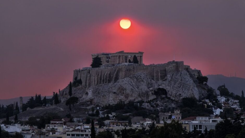 «Θάλαμος αερίων» η Ελλάδα από τα πύρινα μέτωπα
