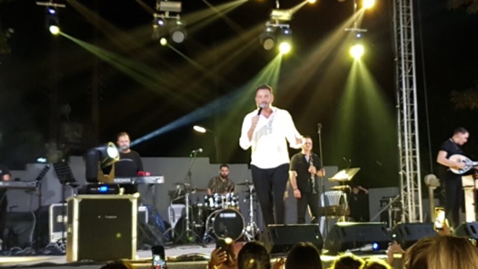 “Κάηκε” ο Αμπελώνας με τον Χρήστο Μενιδιάτη στην Γιορτή Κρασιού (φωτο)