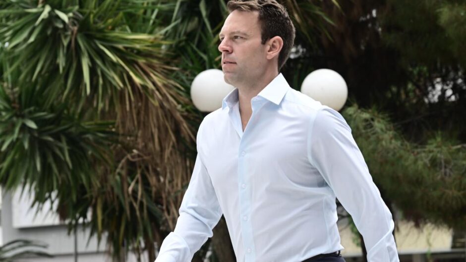 Στέφανος Κασσελάκης / Ανακοίνωσε την υποψηφιότητά του για την προεδρία του ΣΥΡΙΖΑ-ΠΣ(βιντεο)