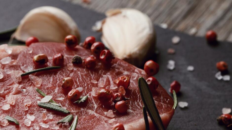 Υγεία / Πόσο αντέχουν στην κατάψυξη προτού χαλάσουν το κρέας και το κοτόπουλο