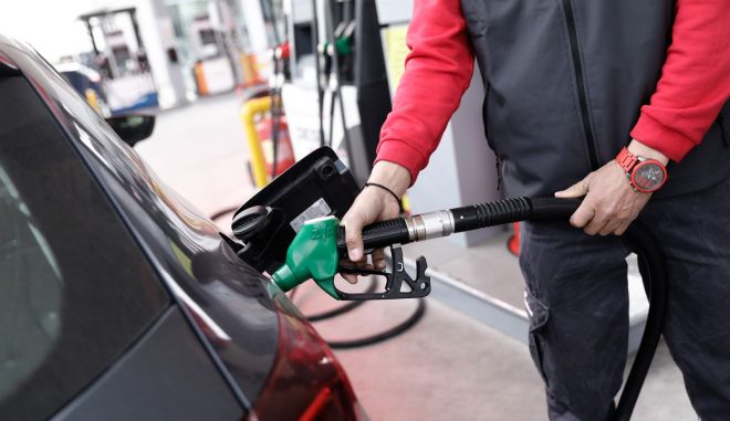 Καύσιμα: Δεκαπενταύγουστος με 2 ευρώ και άνω το λίτρο – Νέα άνοδος στις τιμές