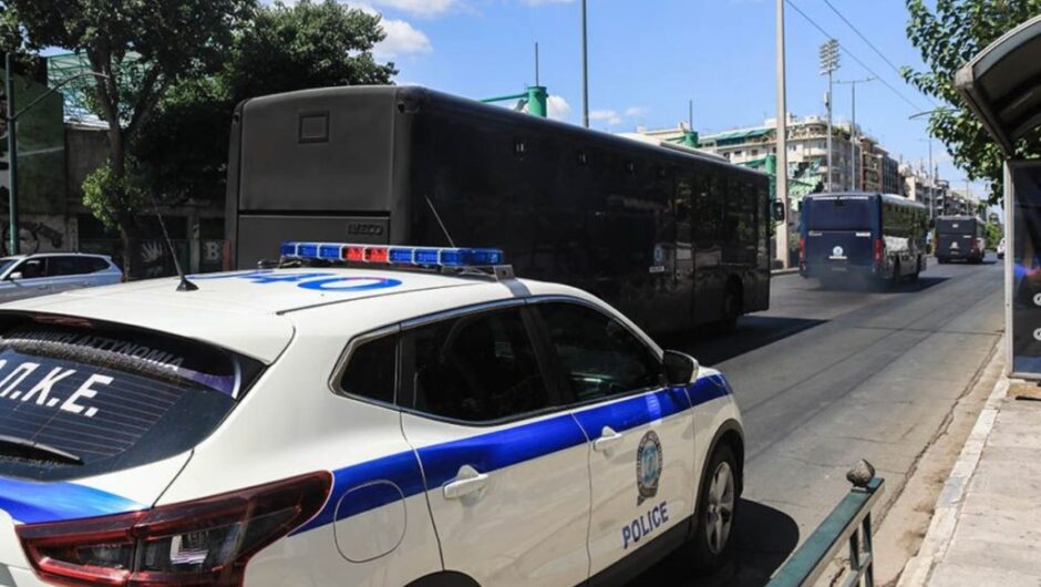 Άχρηστοι και ανεύθυνοι…