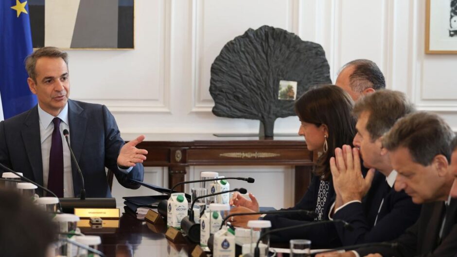 Πυρκαγιές / Οι επιστήμονες αποδομούν τον Μητσοτάκη – «Ούτε ακραίο ούτε αφύσικο το φετινό καλοκαίρι»