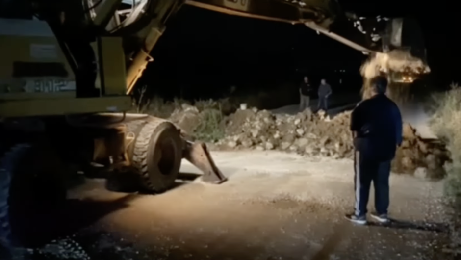 Λάρισα: Σπάνε το ανάχωμα στο Φράγμα της Γυρτώνης για να αποσυμφορηθεί ο Πηνειός (βίντεο)