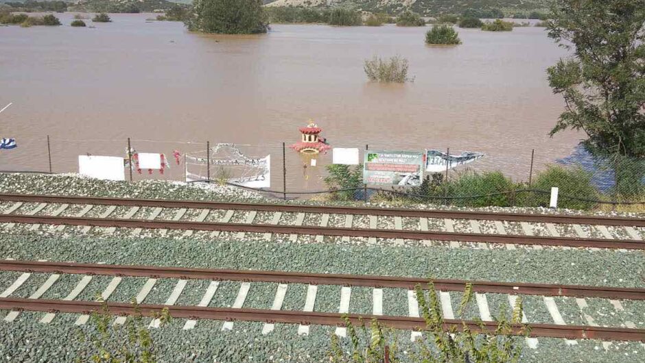 Τέμπη: Σημείο συνάντησης δύο Εθνικών καταστροφών (φωτ.)