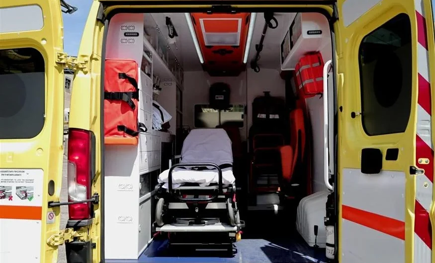 ΕΚΑΒ: Οι 5 αλλαγές που προωθεί η κυβέρνηση για τα ασθενοφόρα – «Αγκάθι» οι αργοί ρυθμοί των προσλήψεων