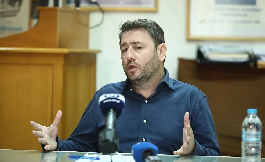 Ανδρουλάκης: Αλαζονεία της κυβέρνησης ότι για όλα φταίει η κλιματική κρίση