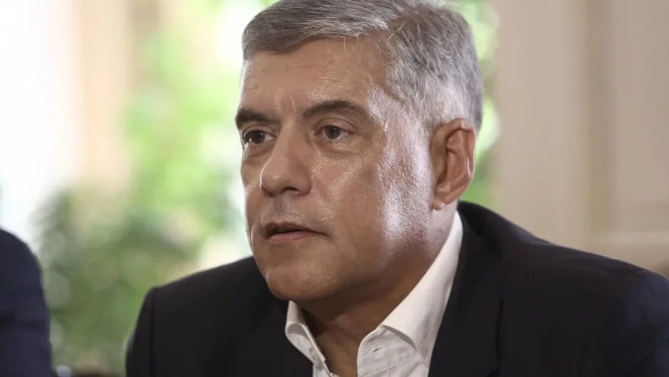 Αγοραστός: Καν’ το όπως ο Μητσοτάκης