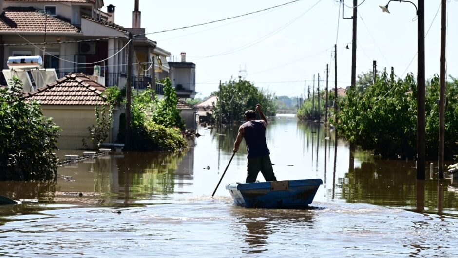 Αποκαρδιωτική η εικόνα στη Θεσσαλία: 15 νεκροί και 2 αγνοούμενοι – Κίνδυνοι για τη δημόσια υγεία