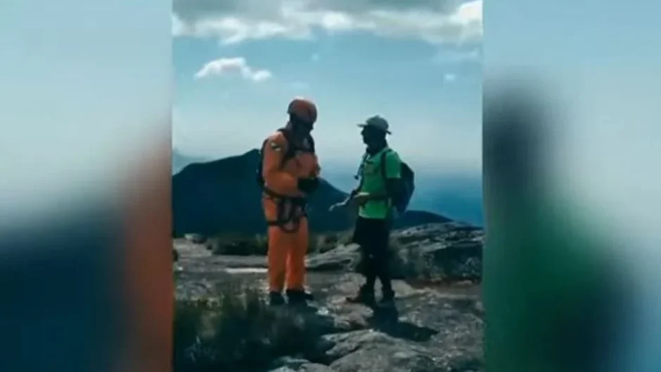 Βίντεο: Nεφροπαθής ενημερώνεται ότι μόλις βρέθηκε συμβατό μόσχευμα – Η πεζοπορία στο βουνό και η αερομεταφορά