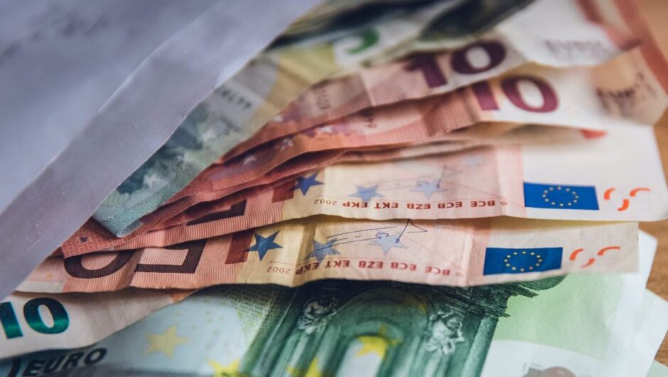 Ανατροπές στις συντάξεις μέσω του νέου εργασιακού – Ποιοι θα δουν «φουσκωμένα» ποσά και τι θα ισχύσει για τα όρια ηλικίας