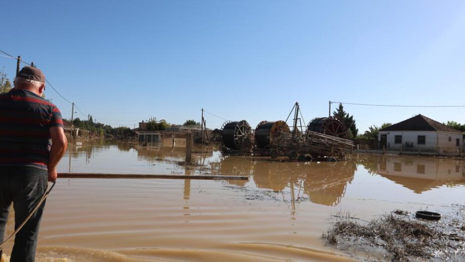 Κακοκαιρία Daniel – Θεσσαλία / 900.000 στρέμματα καλλιεργειών καταστράφηκαν – Προ των πυλών η υγειονομική βόμβα