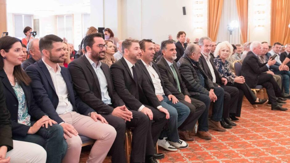 ΠΑΣΟΚ-ΚΙΝΑΛ / Οι δημοσκοπήσεις προσγειώνουν τις πράσινες προσδοκίες