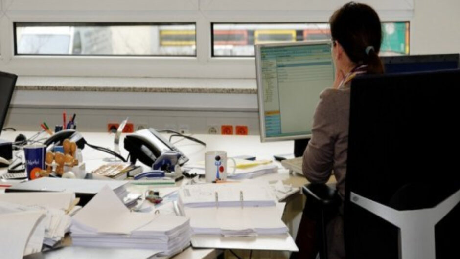 Τριετίες: Ποιοι μισθοί αυξάνονται από 1η Ιανουαρίου – Νέες διευκρινίσεις του Υπουργείου Εργασίας