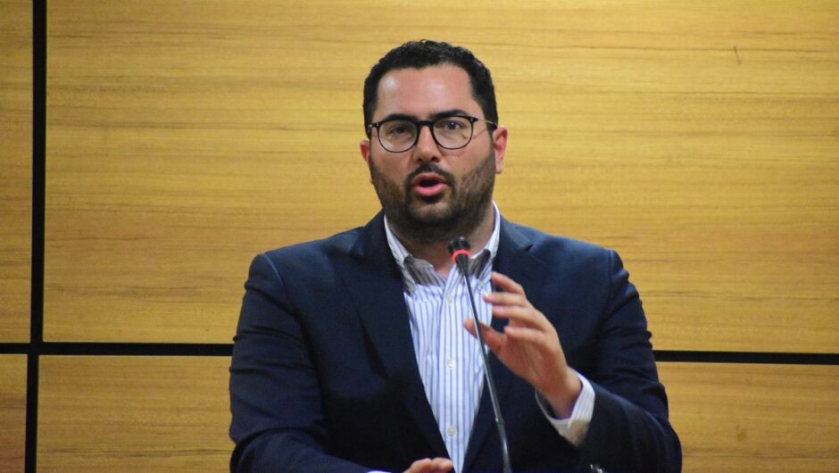 Ανδρ. Σπυρόπουλος – γραμματέας ΠΑΣΟΚ-ΚΙΝΑΛ: «Ο κ. Αυγενάκης εκβιάζει τους Θεσσαλούς αγρότες…»