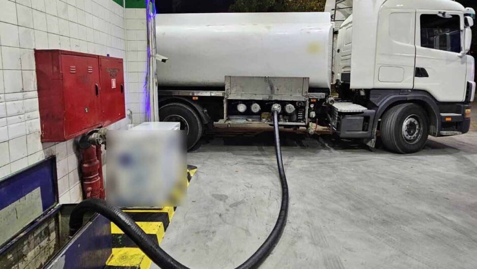 Εντοπίστηκαν πάνω από 29 τόνοι χημικών για νόθευση βενζίνης – Τρεις συλλήψεις