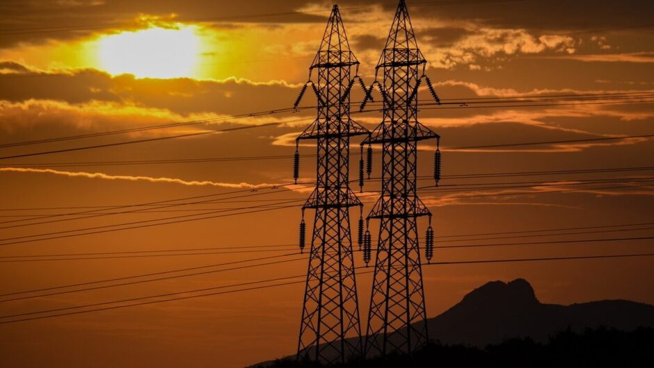 ΔΕΗ: Από 1η Νοεμβρίου το χειμερινό νυχτερινό τιμολόγιο