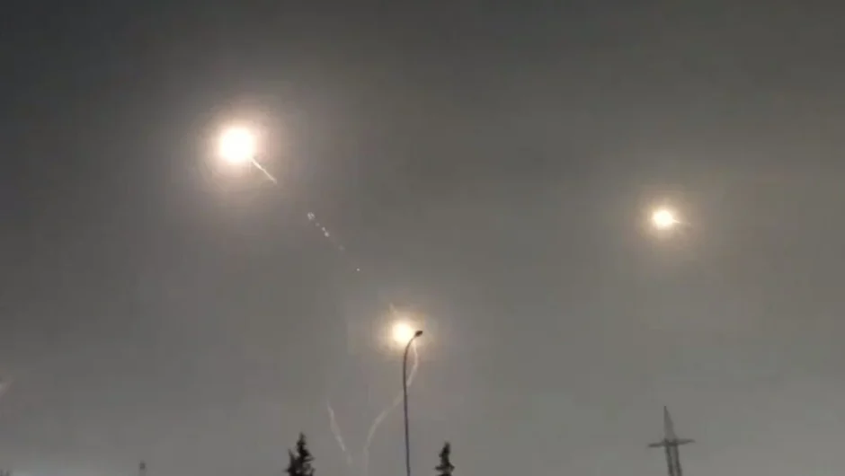 Βίντεο δείχνει τον «Σιδερένιο Θόλο» του Ισραήλ να καταστρέφει ρουκέτες της Χαμάς