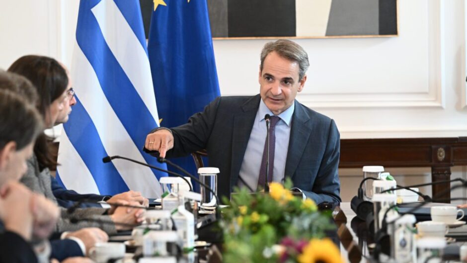«Στροφή στην καθημερινότητα» από το Μαξίμου για να αντιστρέψει το αρνητικό κλίμα
